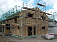 Holzstnder Bauweise - Whrend der Bauphase